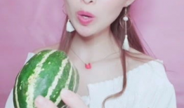 娱乐吃瓜酱怎么了,揭秘娱乐圈最新热点事件