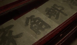 娱乐吃瓜酱爷爷带骨灰盒,遗愿带骨灰盒引发网友热议