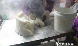 娱乐吃瓜酱爷爷带骨灰盒,遗愿带骨灰盒引发网友热议