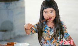 娱乐吃瓜酱小姐姐是谁,网络红人的魅力与影响力